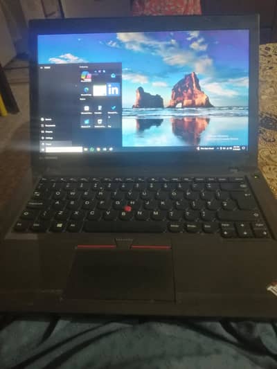 Lenovo ThinkPad Core i7 6th Gen | 8GB RAM | 256GB SSD | SSD Laptop