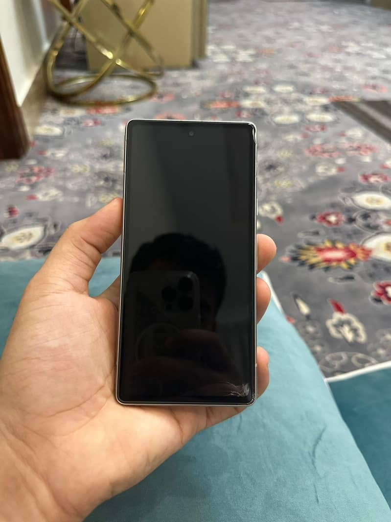 Google pixel 7a 3