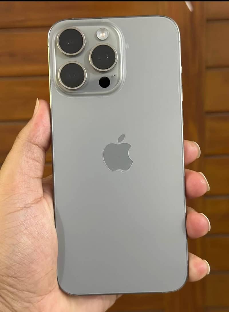 iPhone 15pro max 1