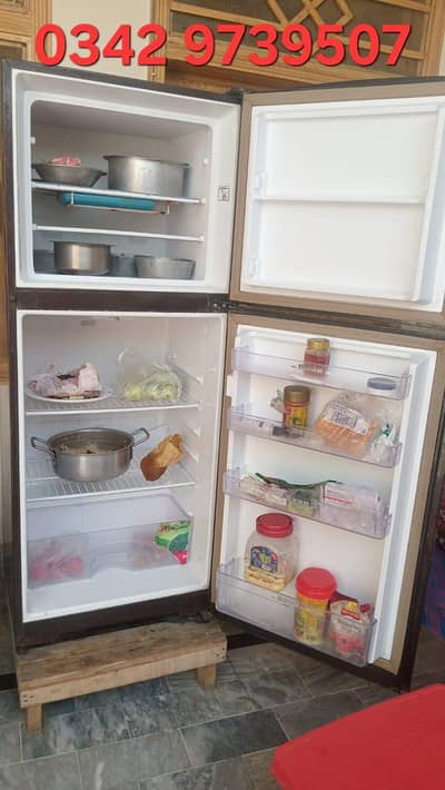 12 cubic fridge fresh  available for sale