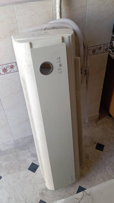 Gree AC home used