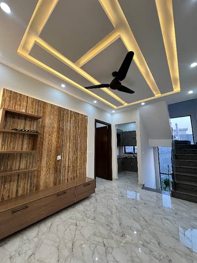 Prime Location Affordable House For Sale In Formanites Housing Scheme