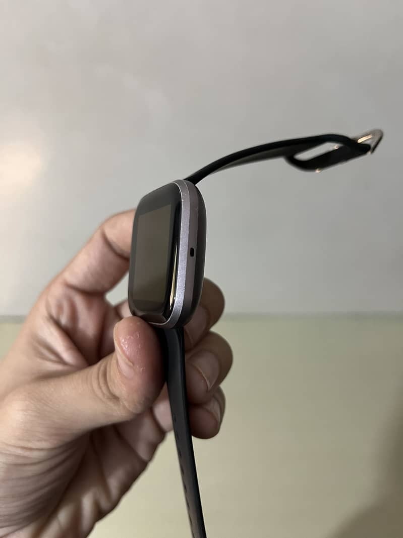 Fitbit versa 2 original 3