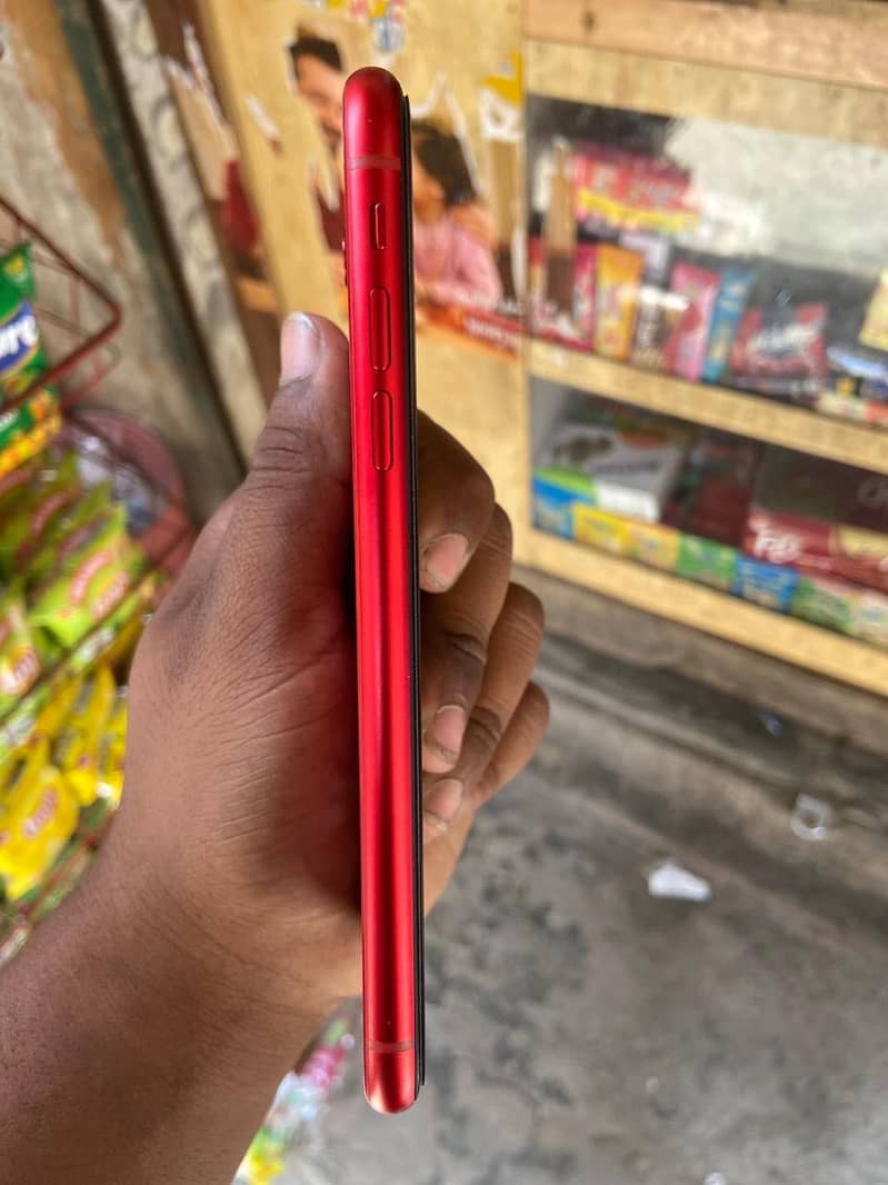 iPhone XR 2