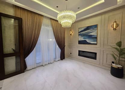 10 Marla House In Bahria Town Of Lahore Is Available For sale