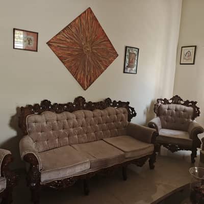 5 seater chinioti sofa with tables for sale