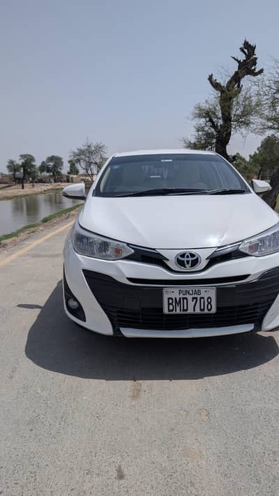 white yaris 2021/22 manual ative