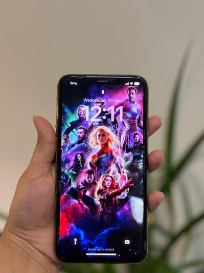 iPhone 11pro max 64 GB storage