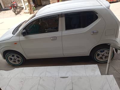 Deuty k liye alto gari hai with driver koi b pick and drop ho