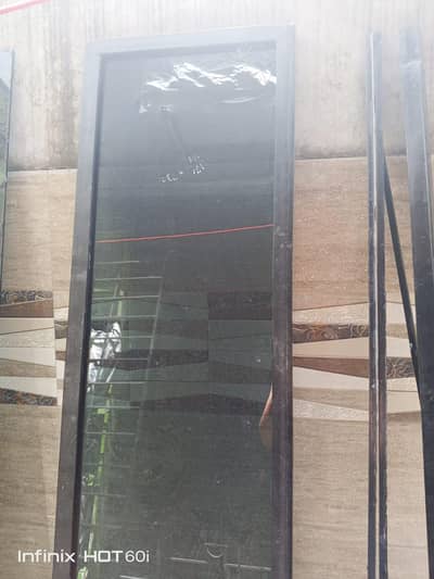 Two windows with Guard