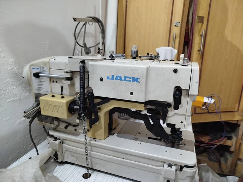 JACK Kaj Button (Button hole) Machine 4