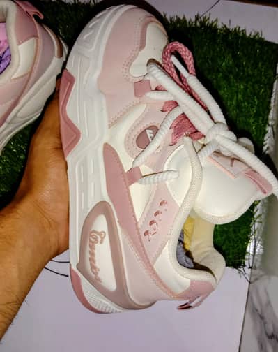  DROP ALERT: Y2K Pink Chunky Sneakers  L