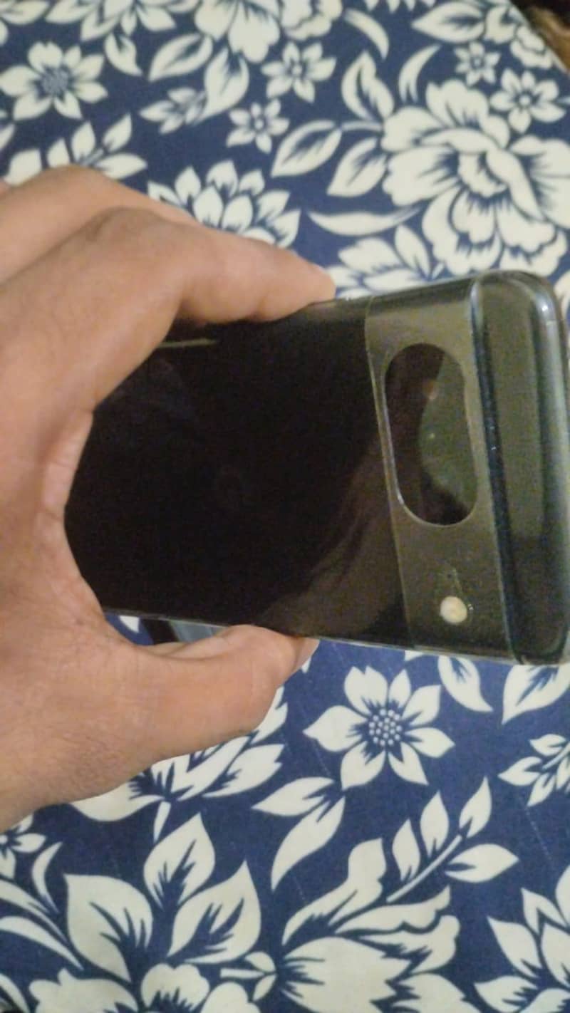 Google Pixel 8 2