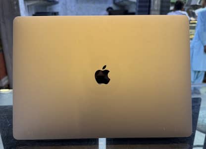 Apple Macbook Pro 2019 - 16" | Core i9 | 32GB | 2TB | 8GB