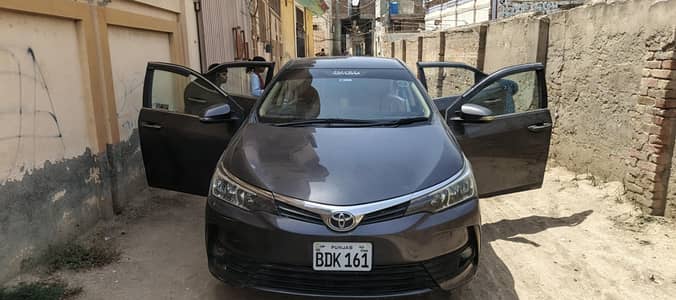 a beautiful car for family is for sale, no investor contact strictly