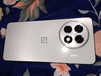 One plus Ace 5 New model 2025 10/10condition  month pta 27000 tax pta