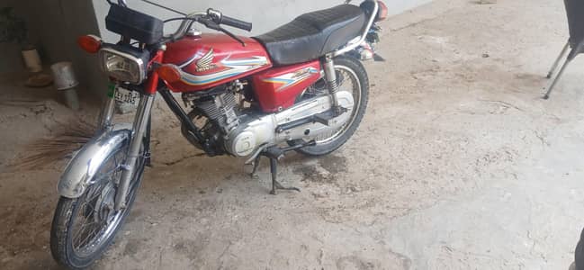 Honda CG 125 2016 Model | Lahore Number | Fresh Engine Work Done