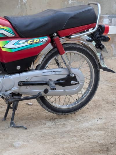 Honda CD 70 2023 model red colour