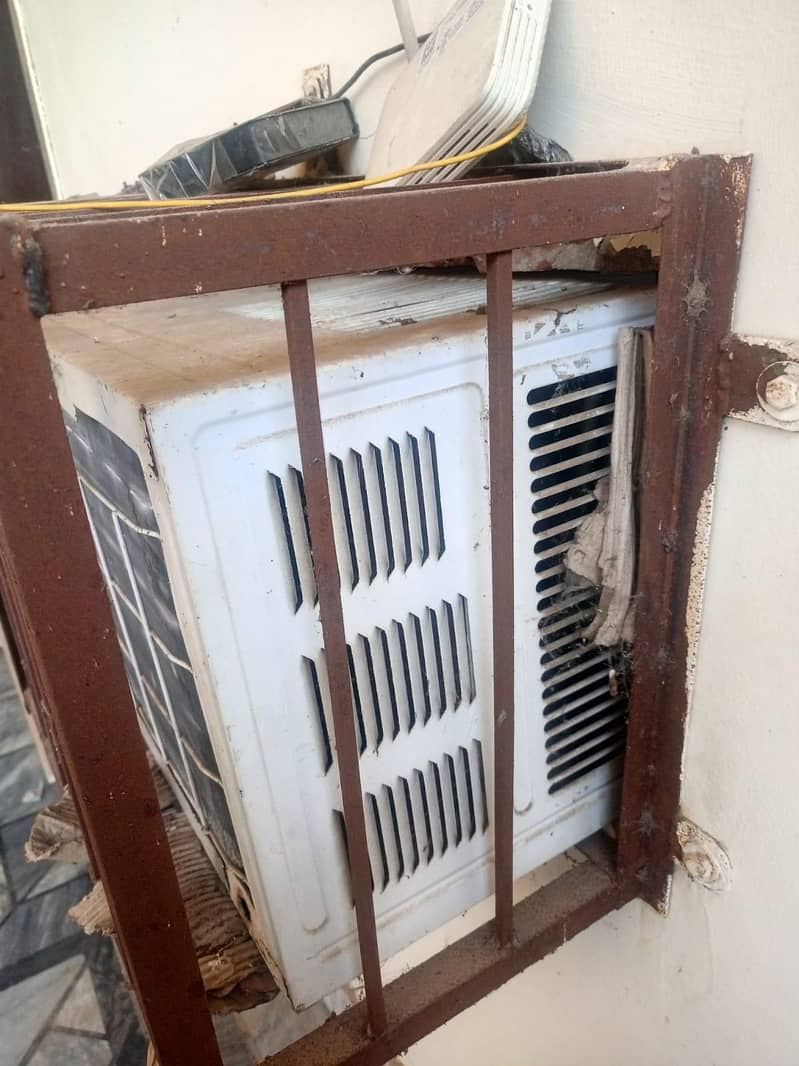 General window AC 2