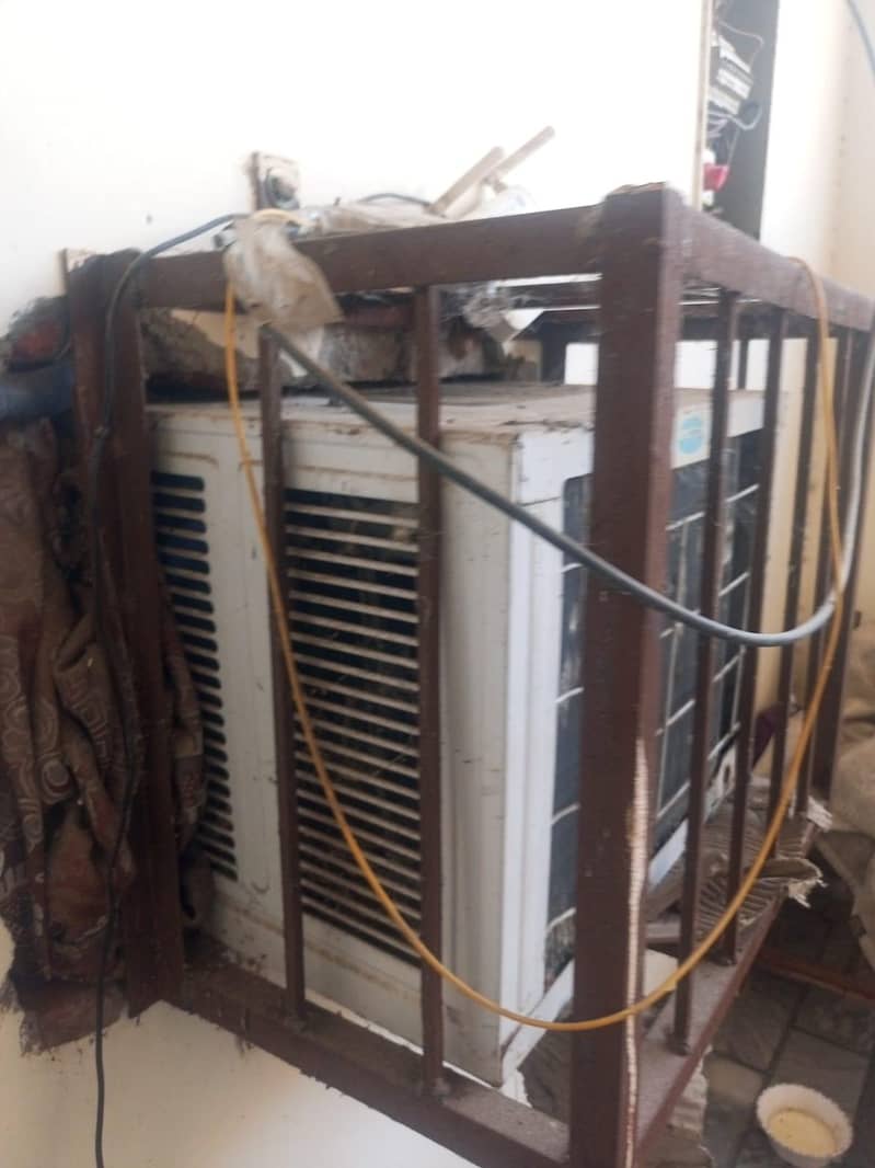 General window AC 3