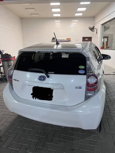 Toyota aqua 2013 push start g