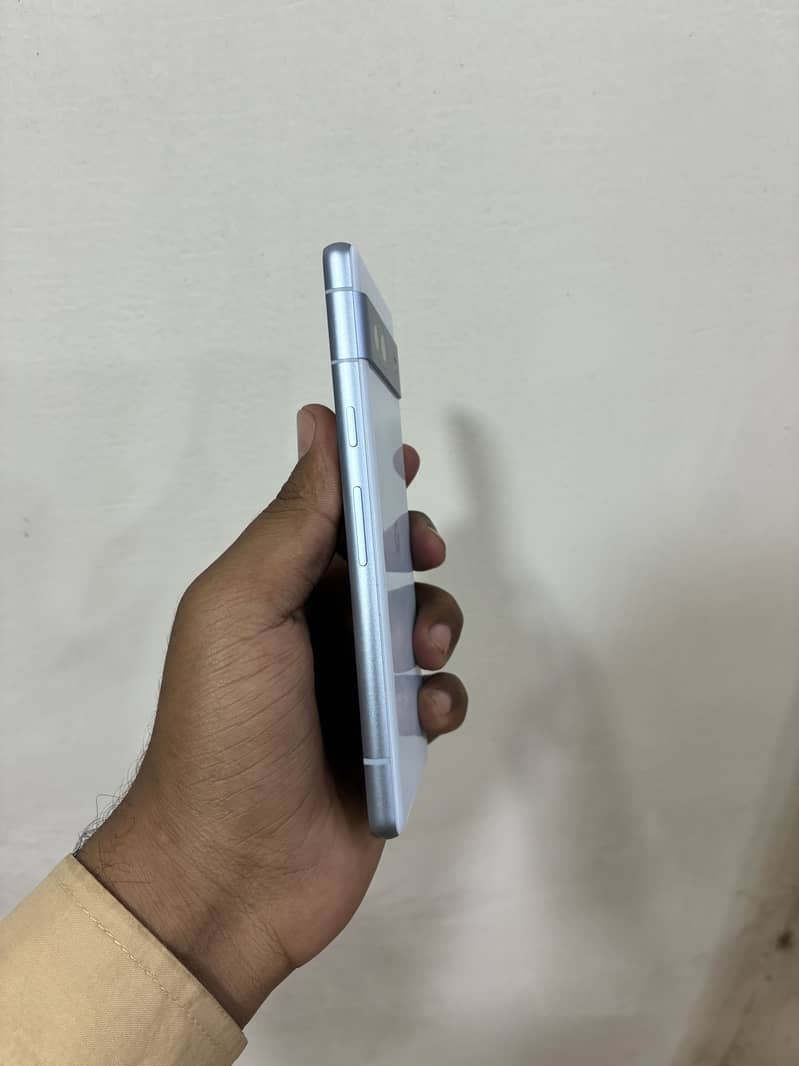 Google pixel 7a 3