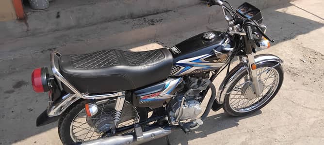Honda CG 125 | Model 2025 | Total Genuine | Urgent Sale