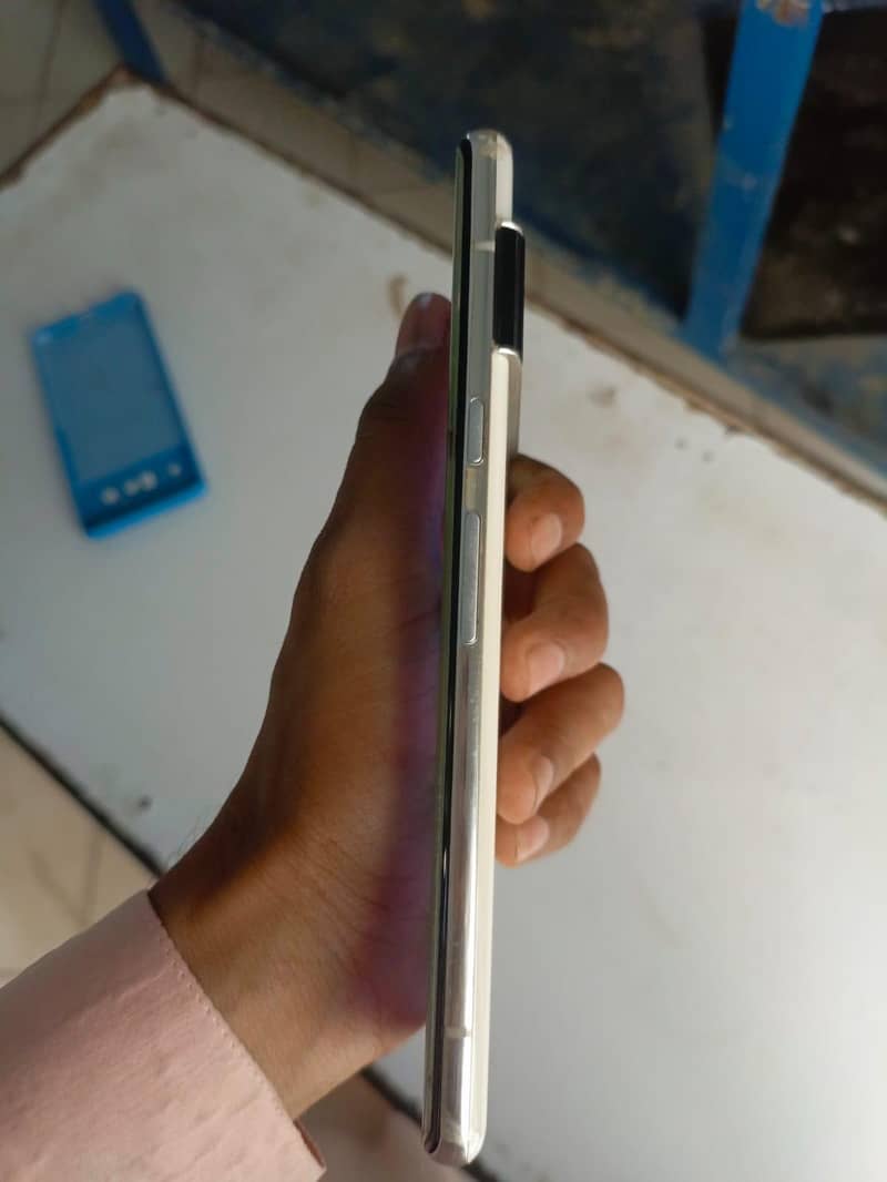 GOOGLE PIXEL 6 PRO 3