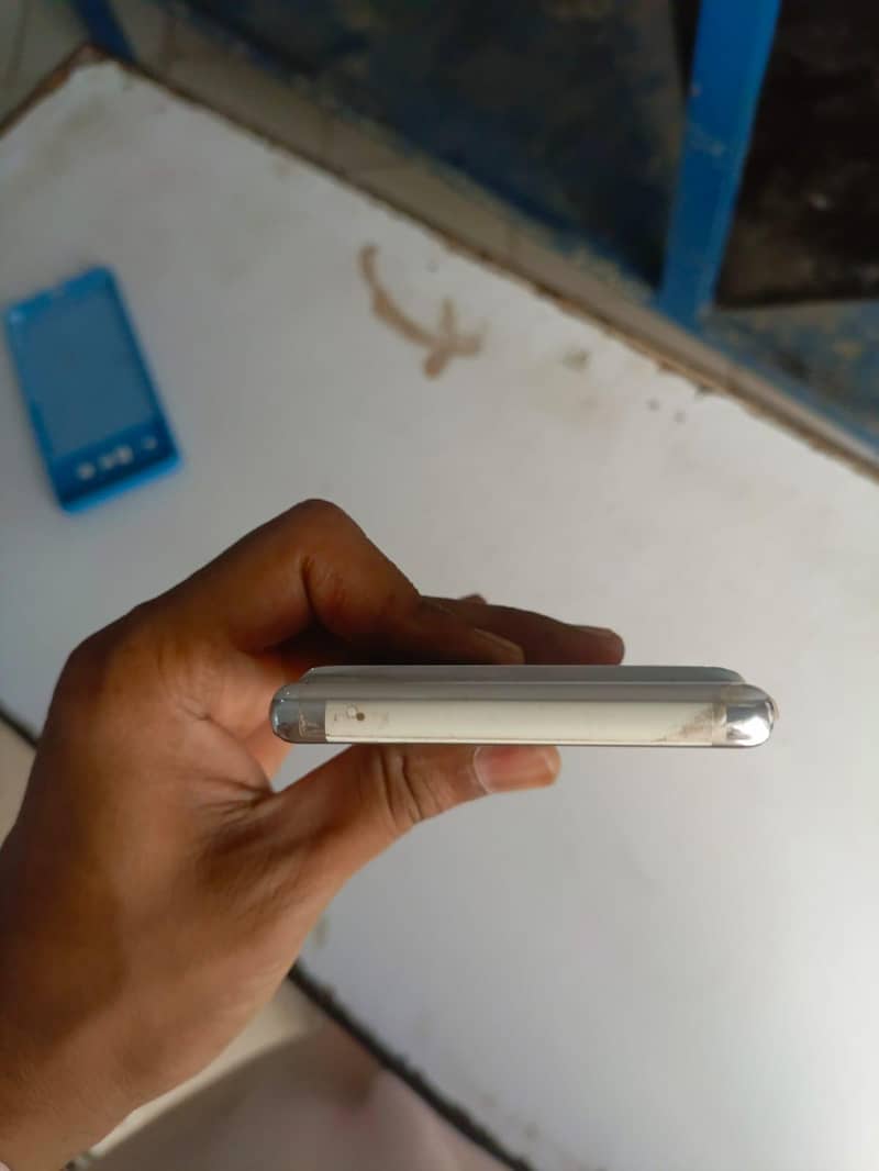 GOOGLE PIXEL 6 PRO 4
