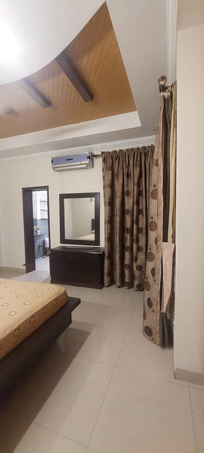 Females - Safe & Independent Rooms