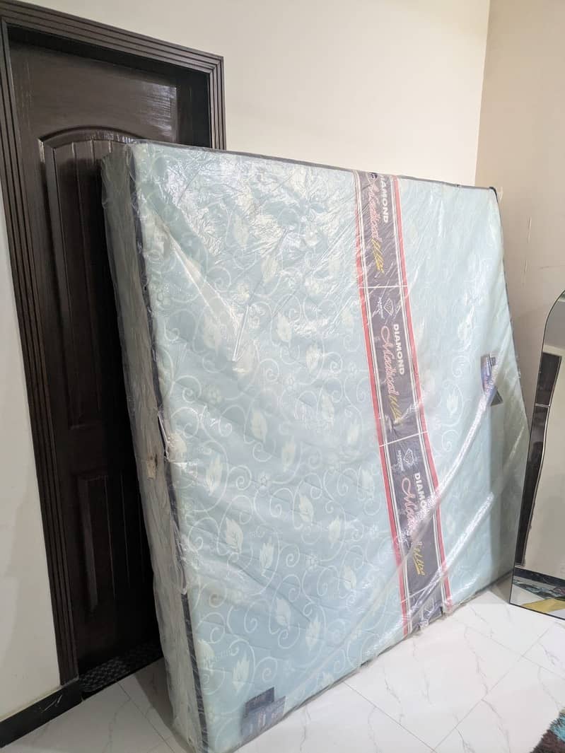 Matress 0