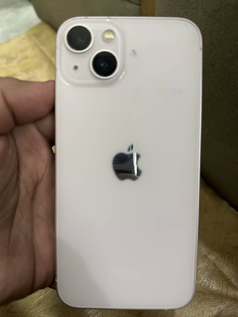 iPhone 13 3