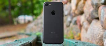 Apple iPhone 7 0