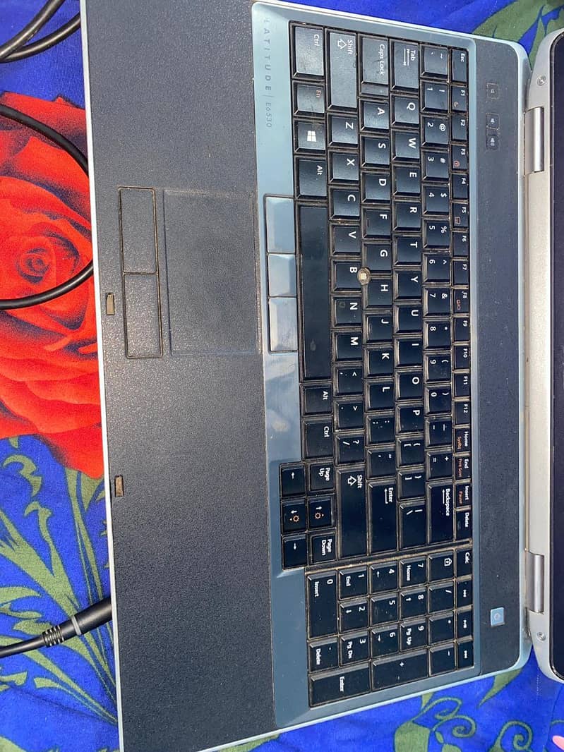 Dell Lattitude E6530 1