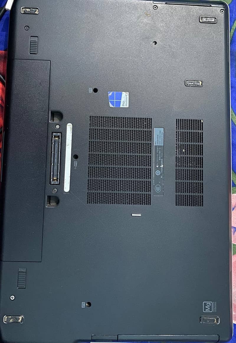 Dell Lattitude E6530 3