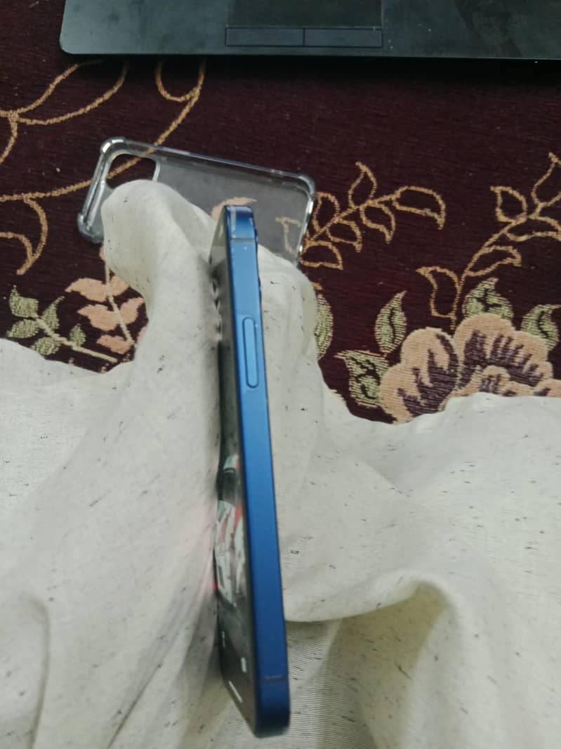 Apple iPhone 12 mini 2