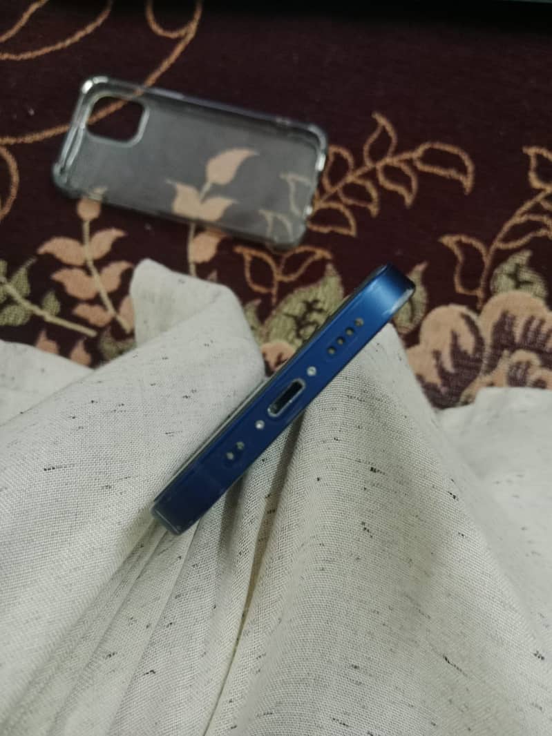 Apple iPhone 12 mini 5