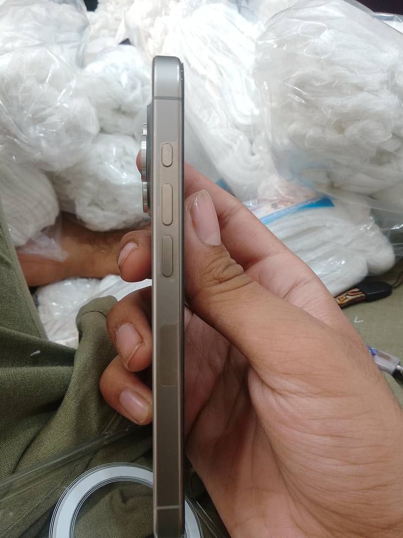 iphone 15 pro 3