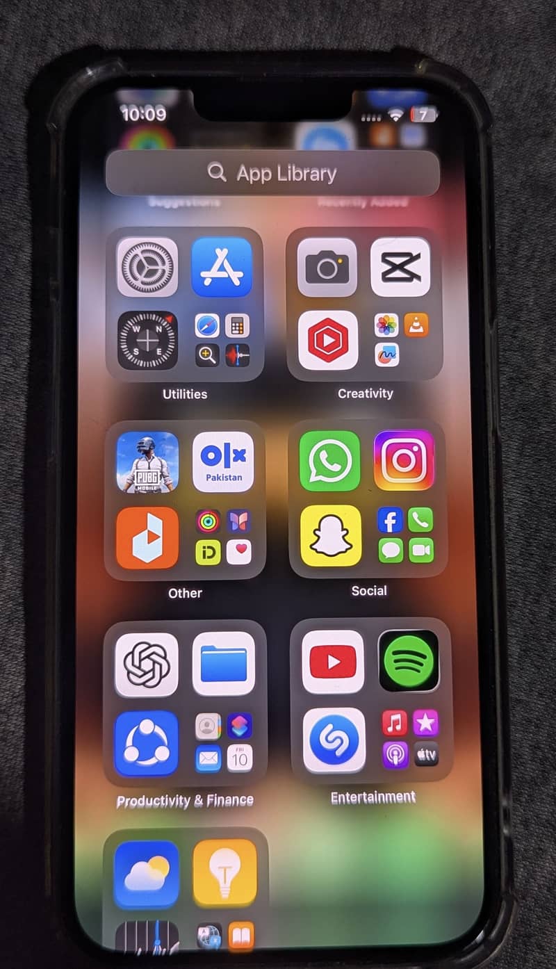Iphone 13 4