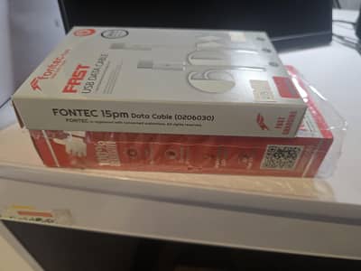 Fontec powerbeast powerbank 30,000 mAh capacity with 60W USB-C cable