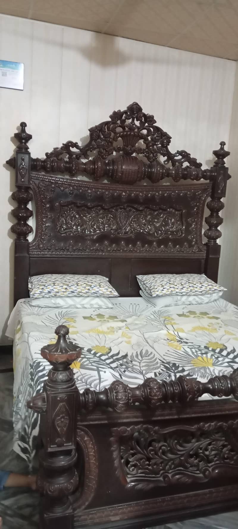 Bed dressing table + 2 sides table 0