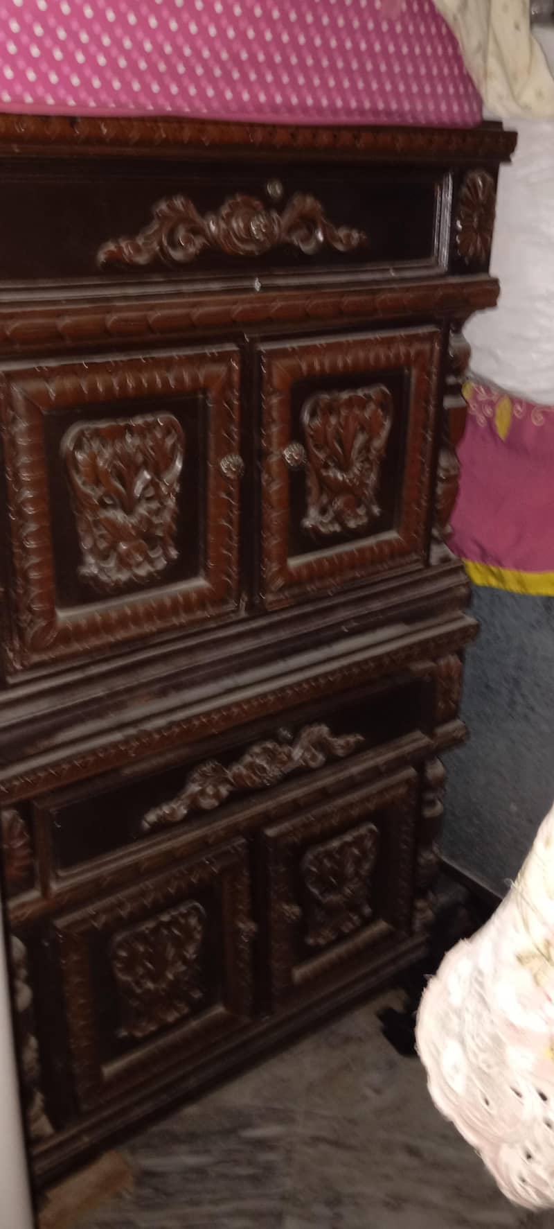 Bed dressing table + 2 sides table 5