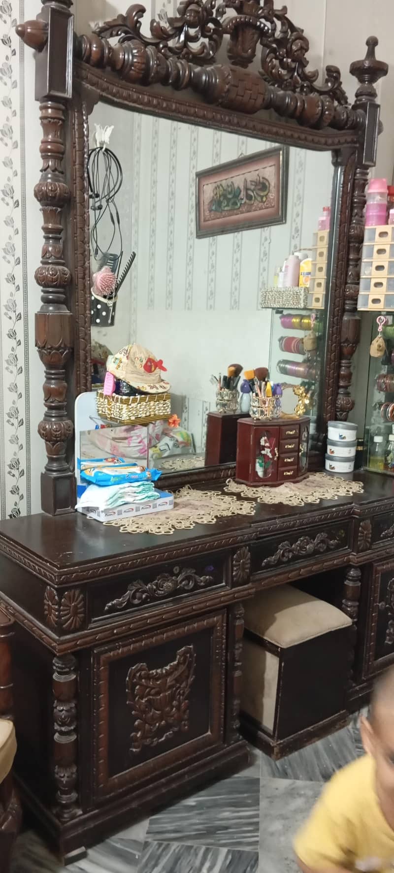Bed dressing table + 2 sides table 6