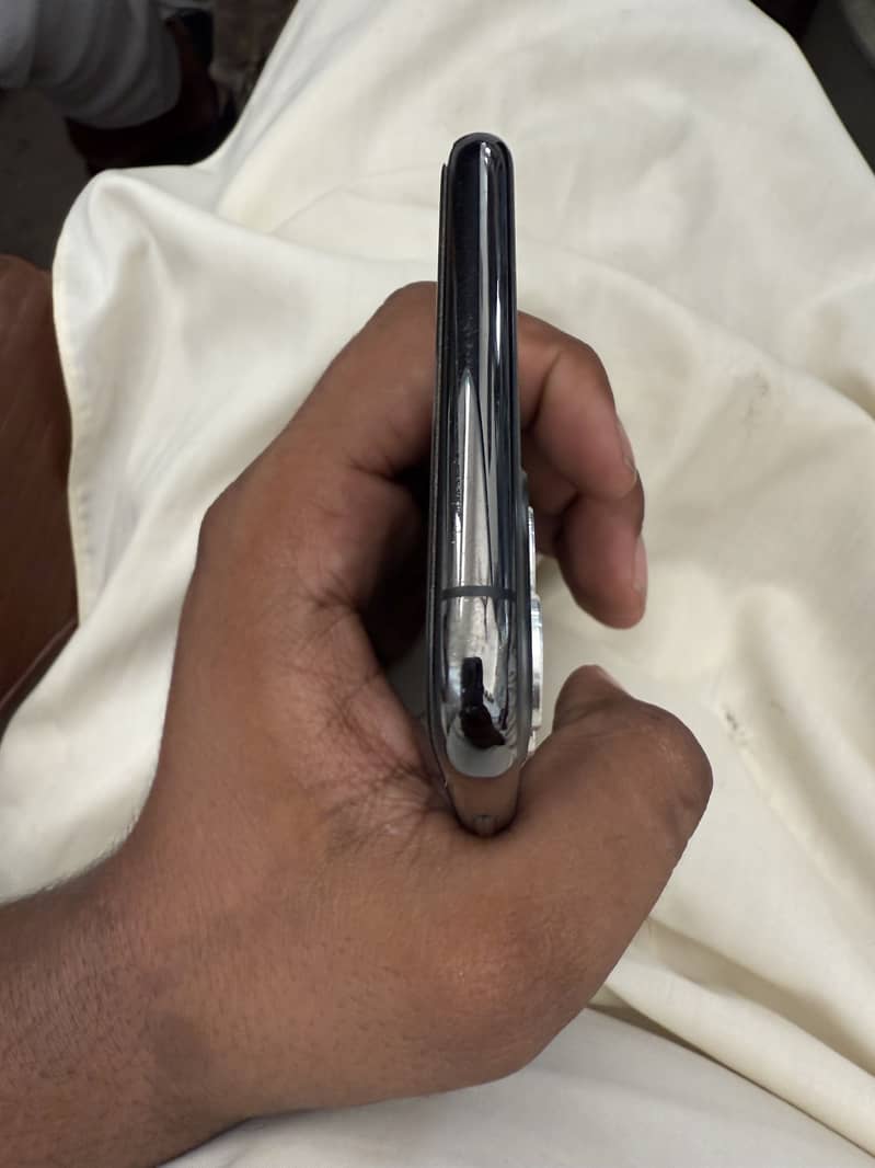 Iphone 11 pro max 3