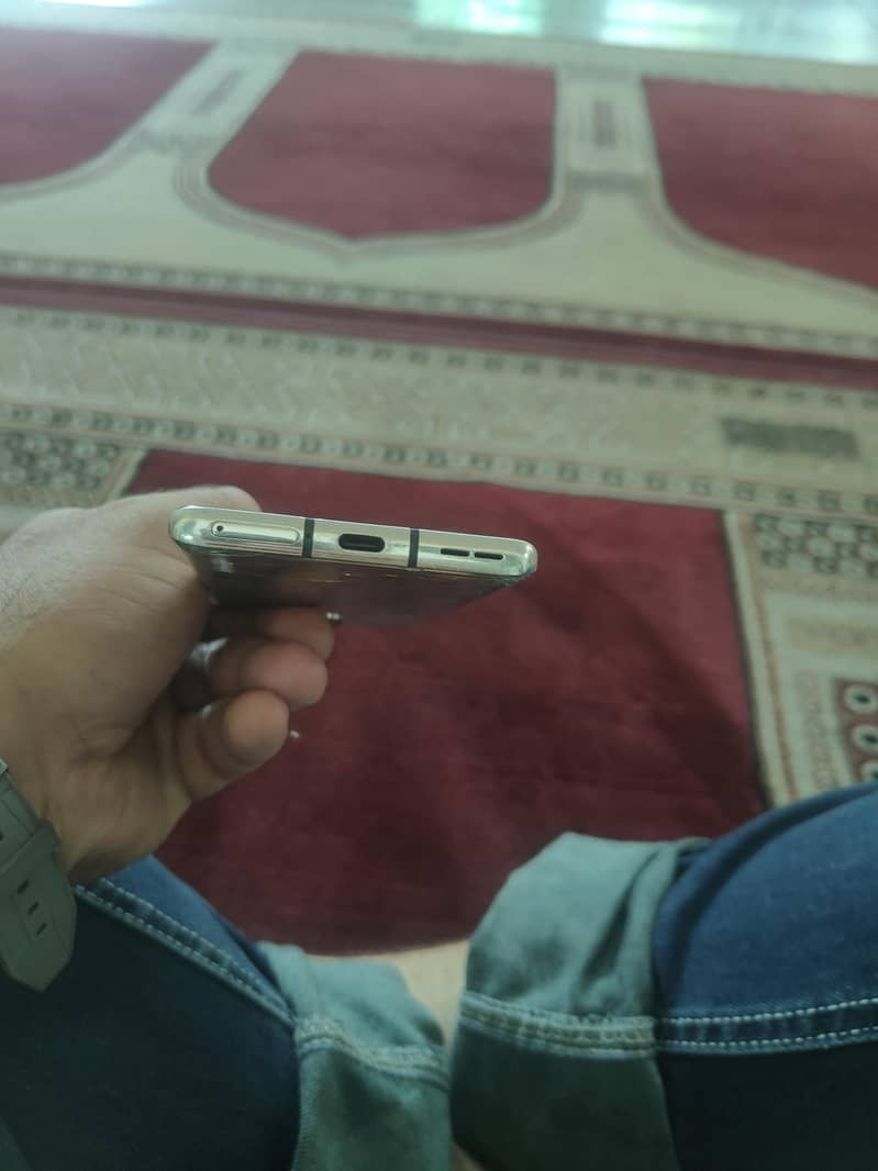 OnePlus 8 4