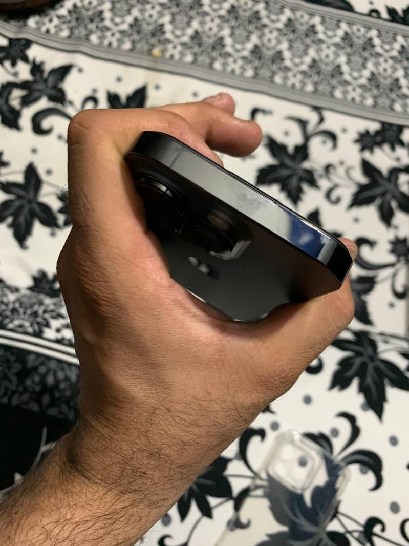 Iphone 14 pro 4