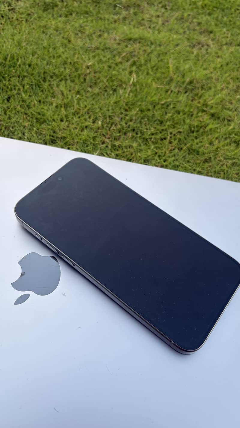Iphone 15 pro max 2