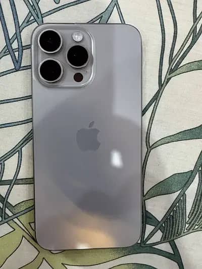 Apple iPhone 15 Pro Max 0