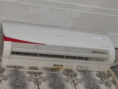 HAIER 1 TON SPLIT AC  IN VERY GOOD CONDISHION