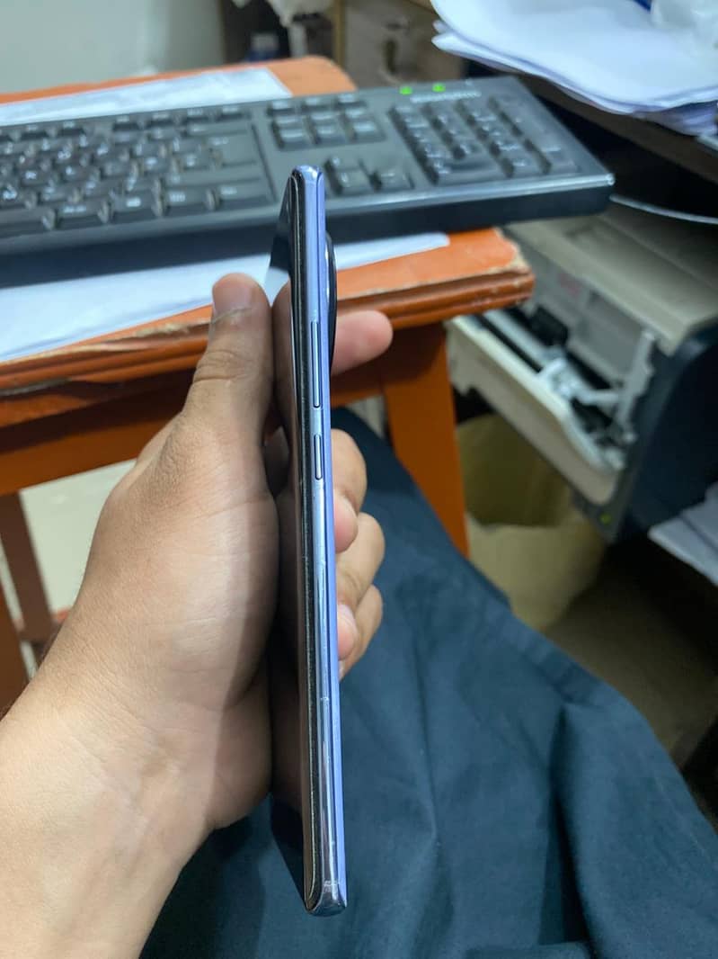 Tecno Camon 30s 5